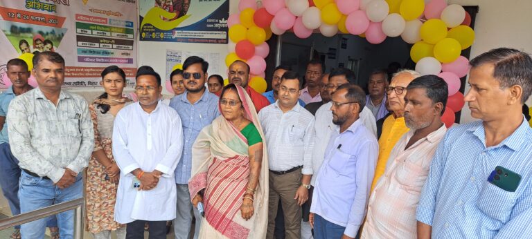 स्वस्थ नारी सशक्त परिवार अभियान के तहत स्वास्थ्य मेला का शुभारंभ