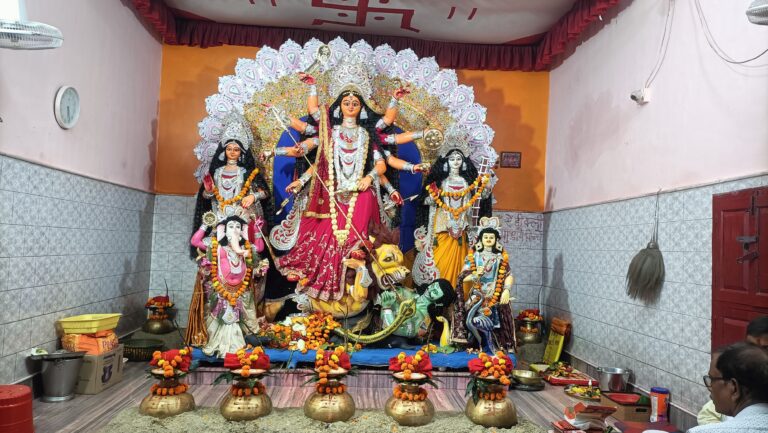 प्राचीन बड़ी कोठी दुर्गा मंदिर आस्था व नवरात्र का केंद्र