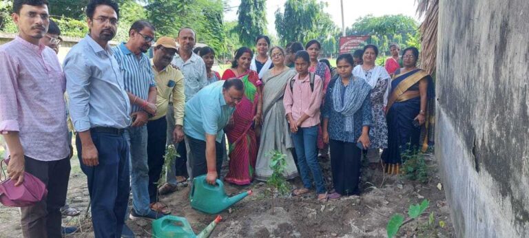 स्वच्छता को अपने जीवन का अभिन्न हिस्सा बनाएं विद्यार्थी : प्रो. अनंत