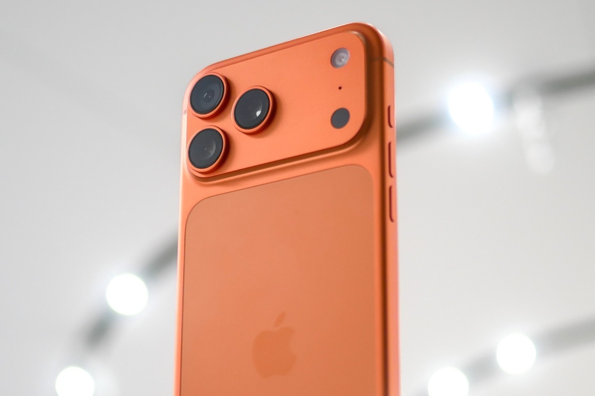 iPhone 17 Pro Max Cosmic Orange Variant Out of Stock in India - US