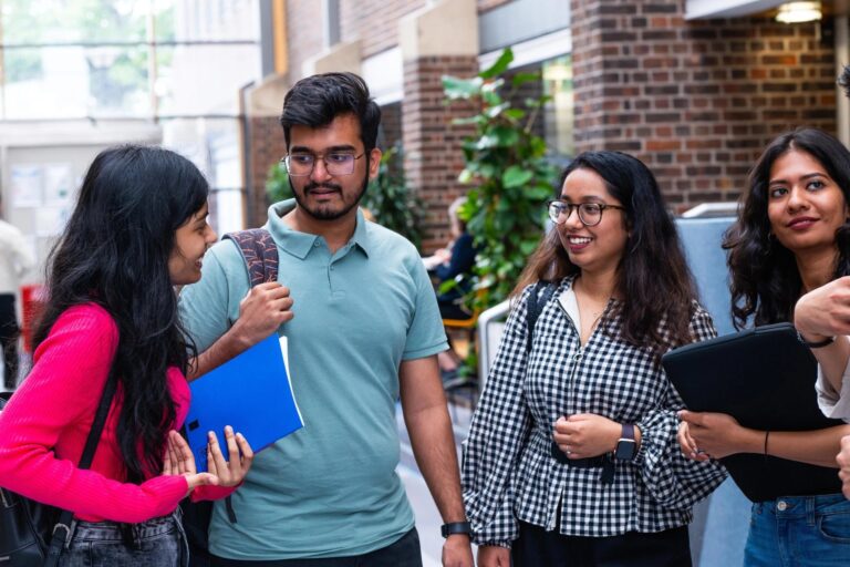 DU recruitment 2025 : दिल्ली यूनिवर्सिटी ने मांगे प्रोफेसर एवं एसोसिएट प्रोफेसर के 56 पदों पर आवेदन