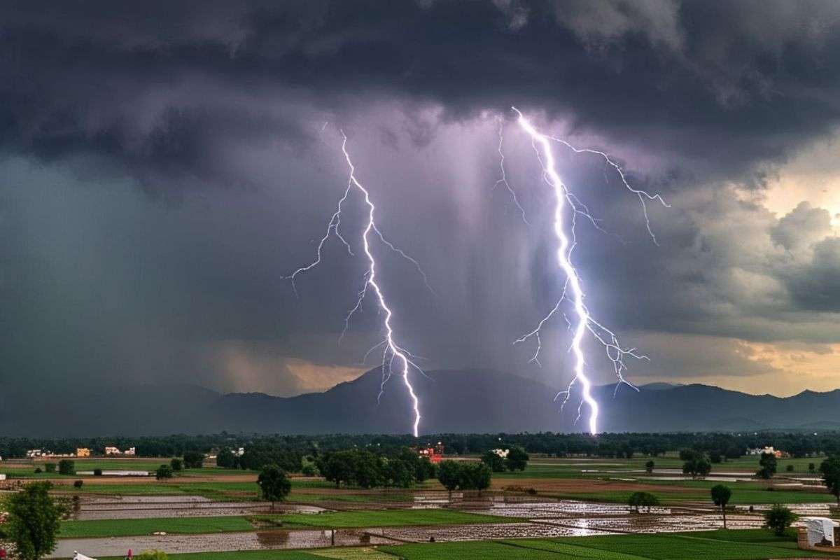 Aaj Bihar Ka Mausam Heavy rain and thundershowers alert today