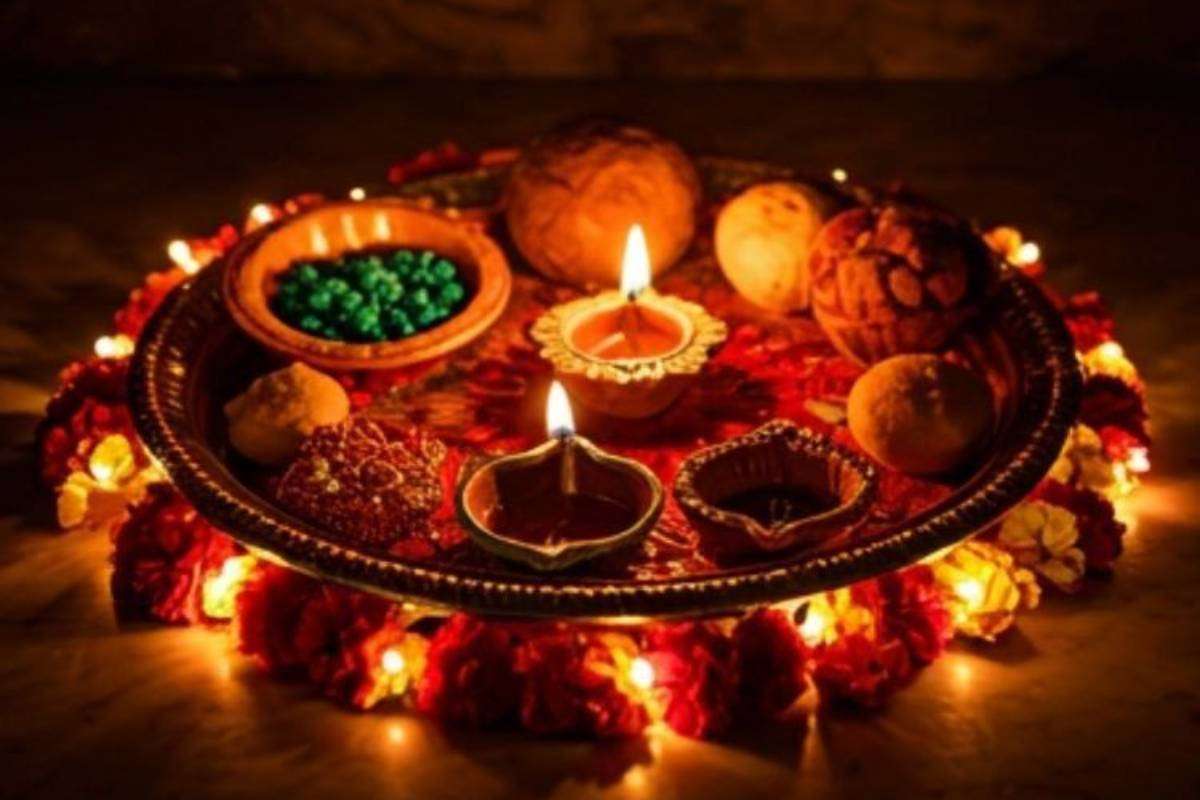 Bhai Dooj Pooja Thali: भाई दूज की थाली में क्या रखना चाहिए? कैसे करें भाई दूज की थाली तैयार? 1 Bhai Dooj Pooja Thali Ingredient List