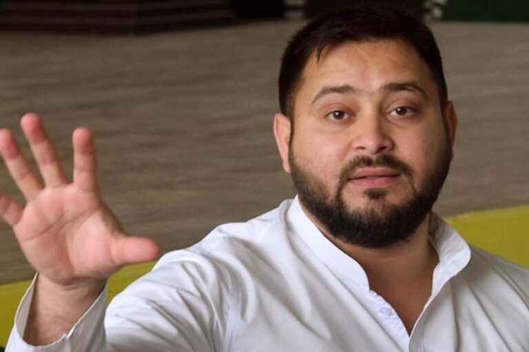 ‘हम विजन दे रहे, वो नकल कर रहे’, NDA पर RJD नेता का तंज, बताया- आज जारी होगा ‘तेजस्वी प्रण पत्र’