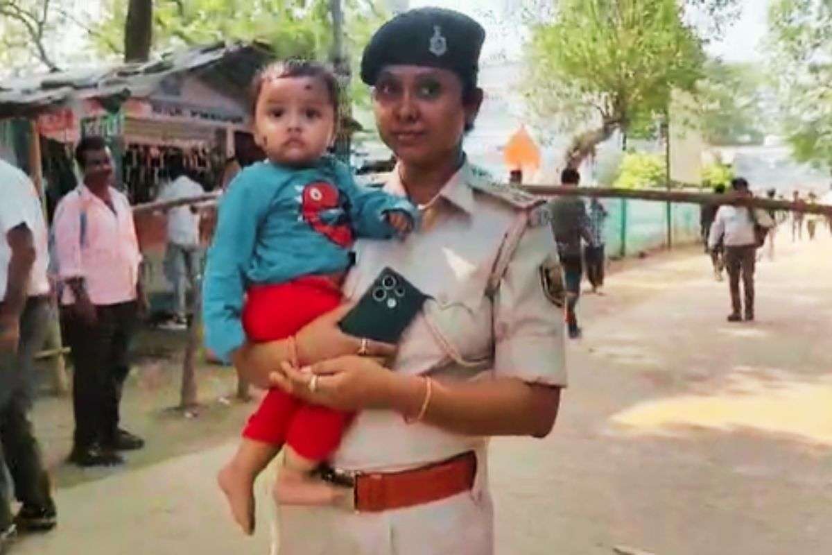 Bihar News SI Shazia Ikra fulfilling two major duties vidhansabha election