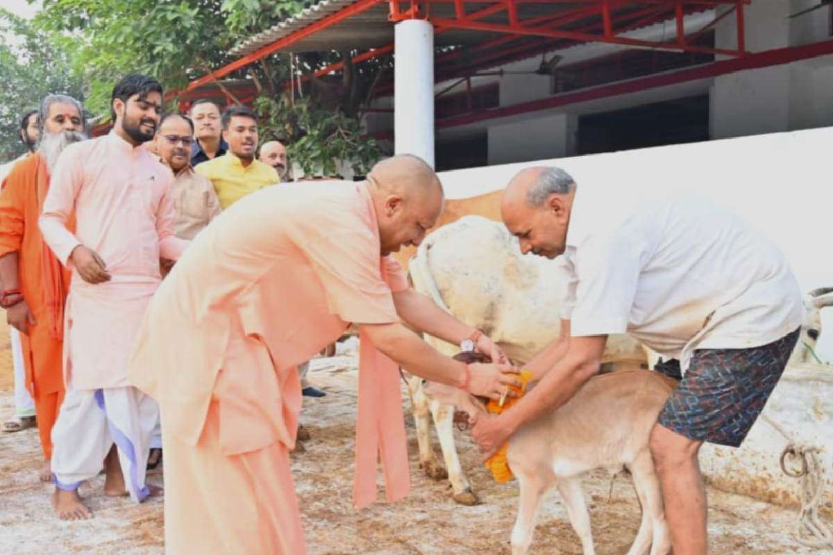CM Yogi with Cow