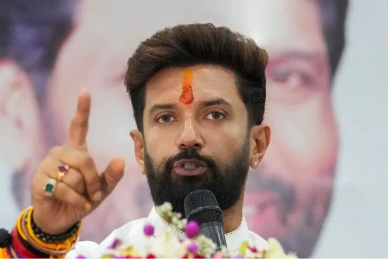 चिराग ने मुकेश सहनी पर कसा तंज…बोले खुद डिप्टी सीएम ले लिया, किसी और की चिंता नहीं