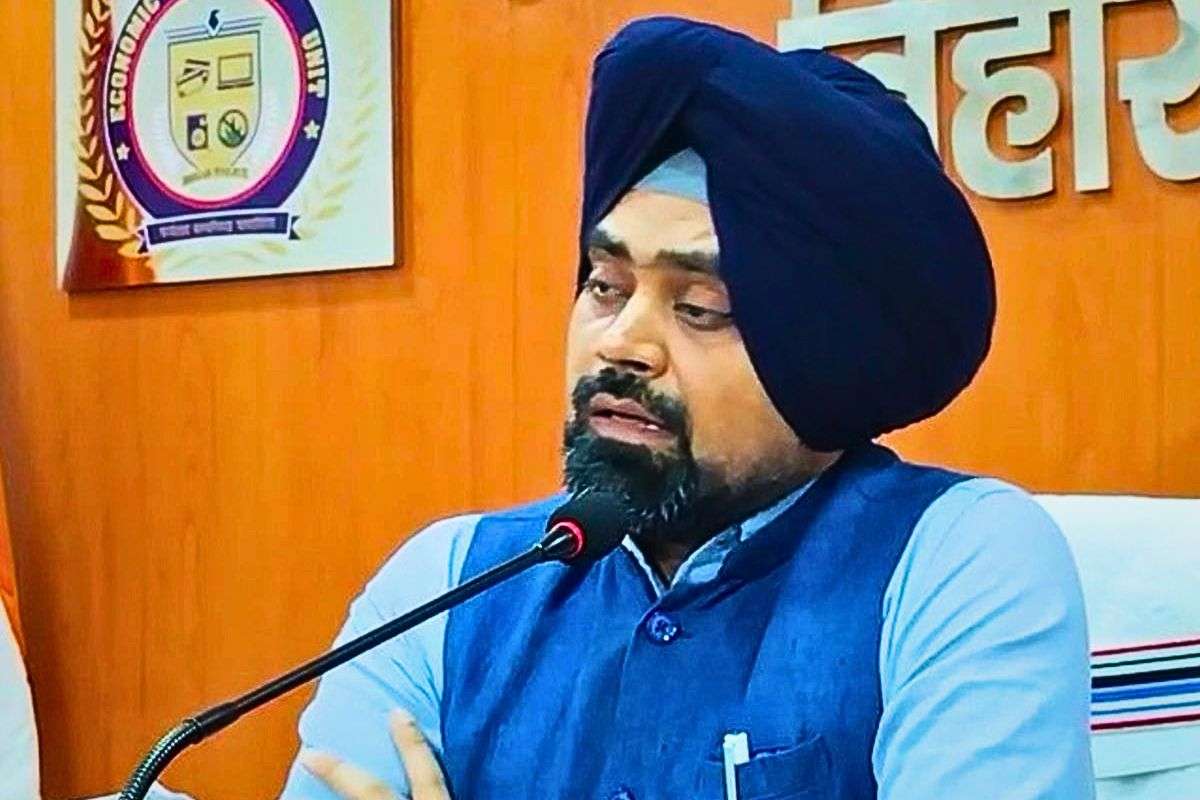 DIG manavjeet singh dhillo| Case against 25 social media handles including RJD, BJP and Congress