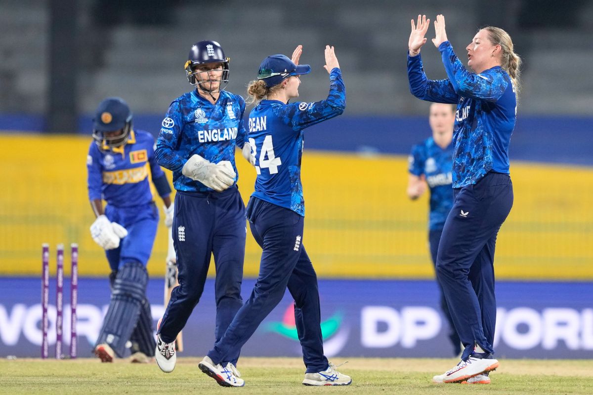 Women World Cup 2025: इंंग्लैंड की जीत की हैट्रिक, साइवर ब्रंट का शतक, श्रीलंका को 89 रन से दी मात | ENG W vs SL W England won by 89 runs