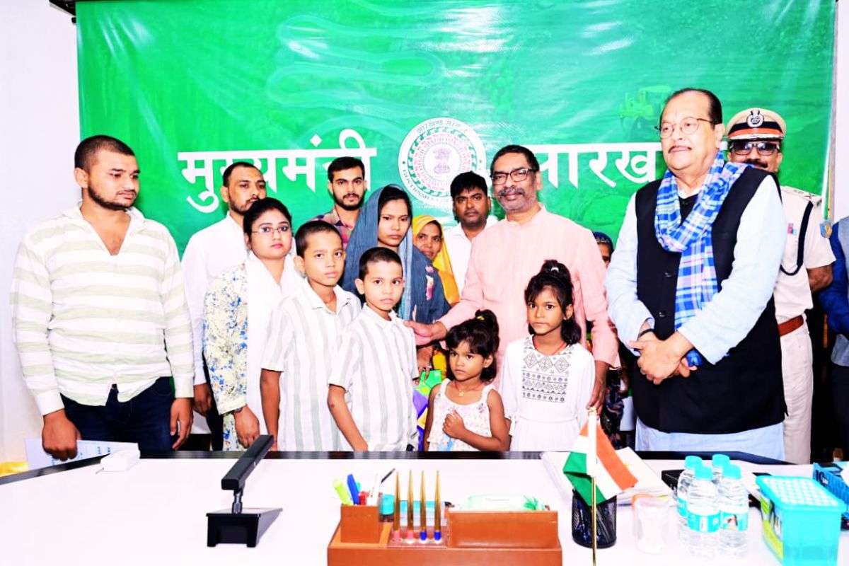 Hemant Soren Meets Martyres Family