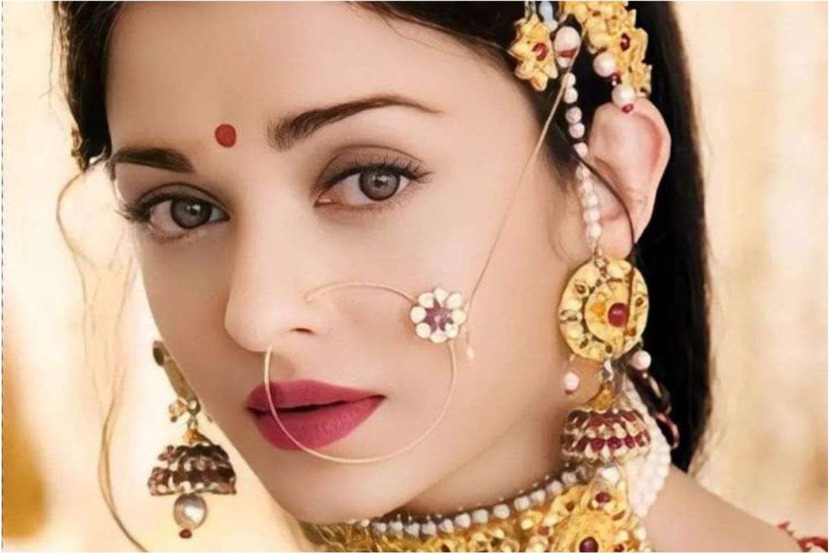 Karwa Chauth Trendy Nath Design