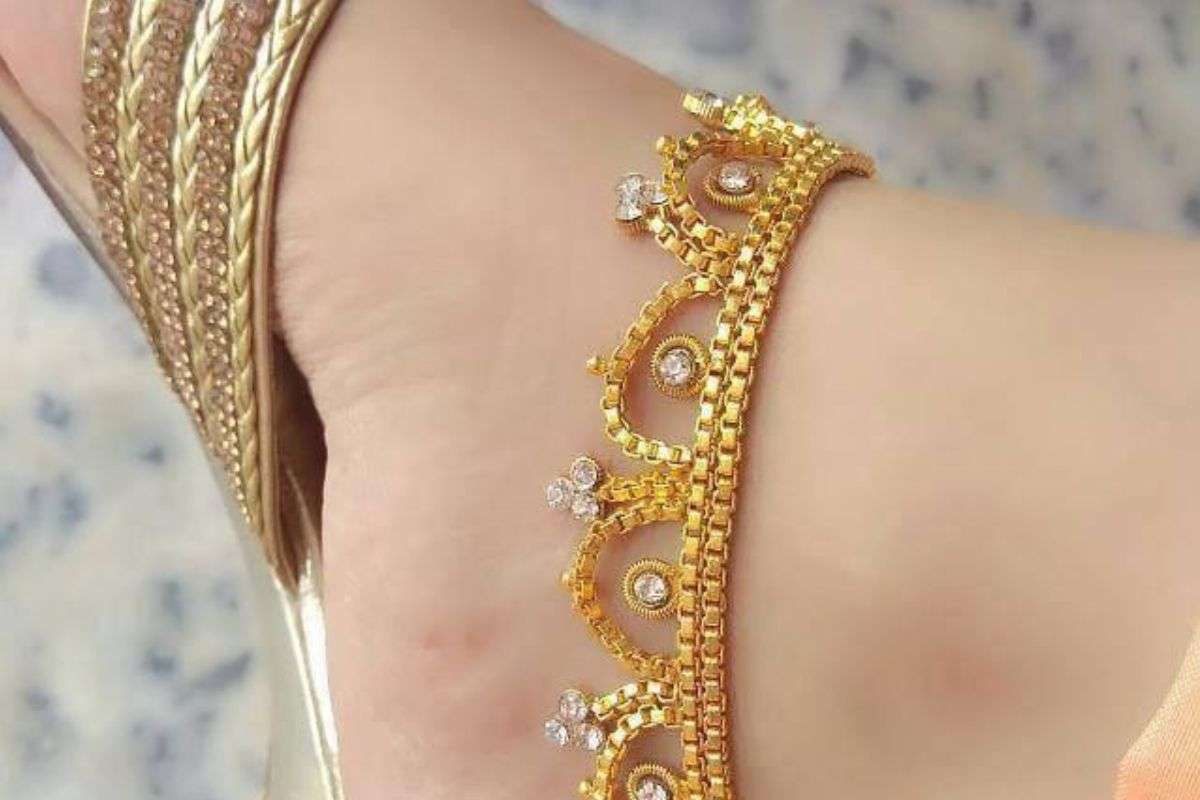 Latest Gold Anklet Designs 211
