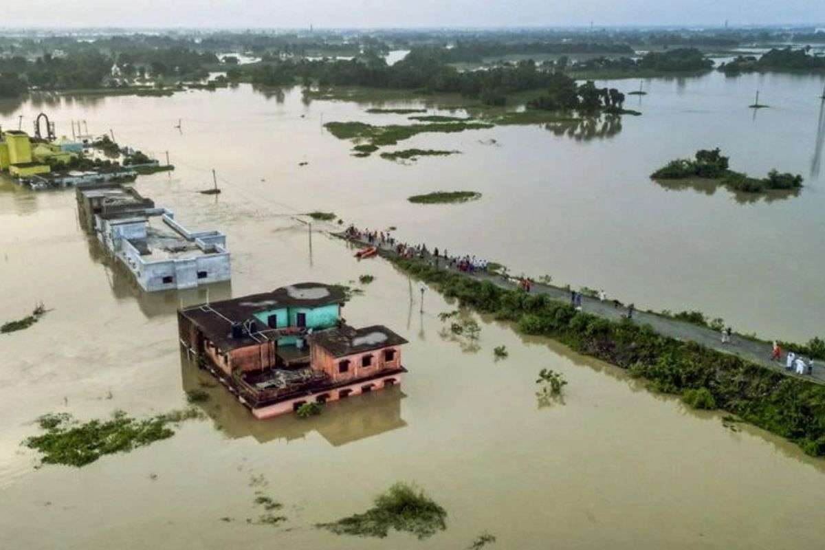 Lokayan river overflows, dozens of villages in Bihar at risk of flooding