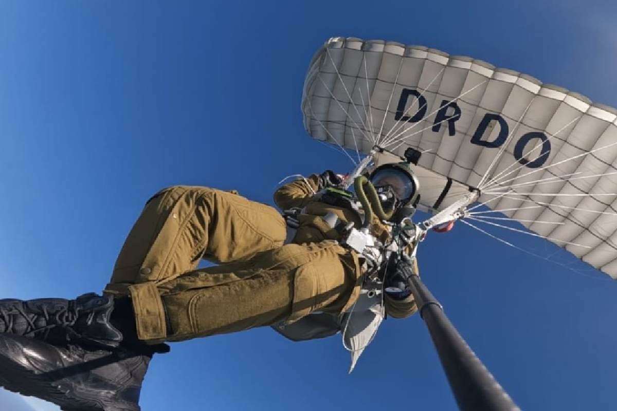 Military Combat Parachute System