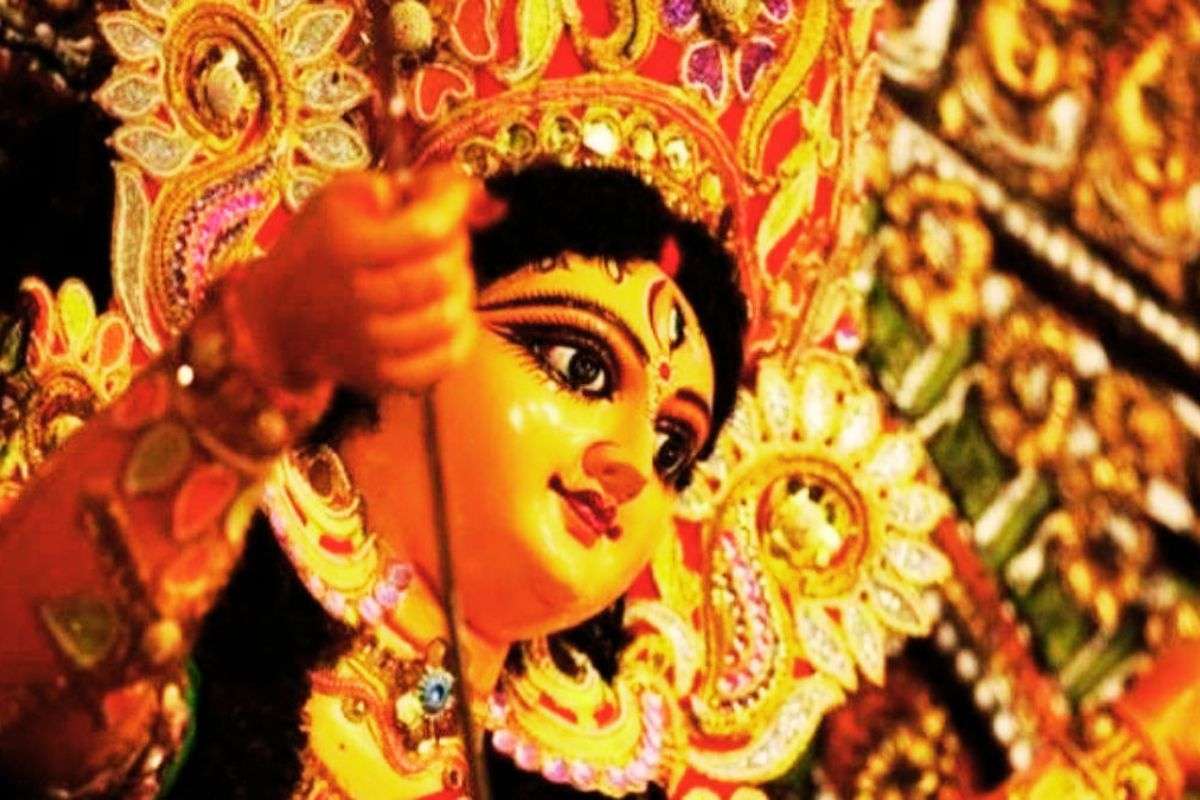 Misbehave With Daughter In Law of Babulal Marandi in Hazaribagh Durga Puja Visarjan Julus