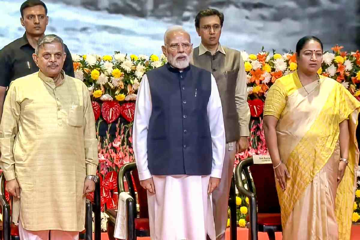 Modi in RSS Centenary Celebrations