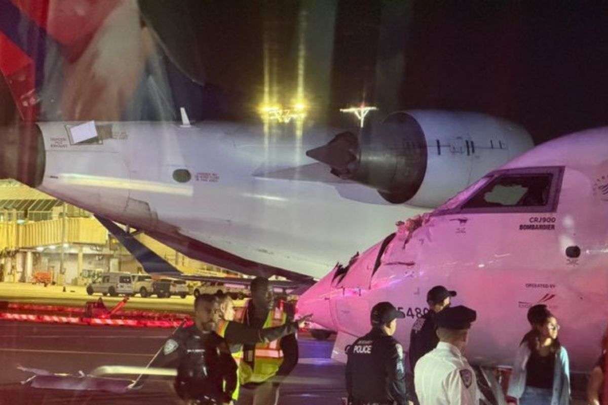 Plane Collision in New York