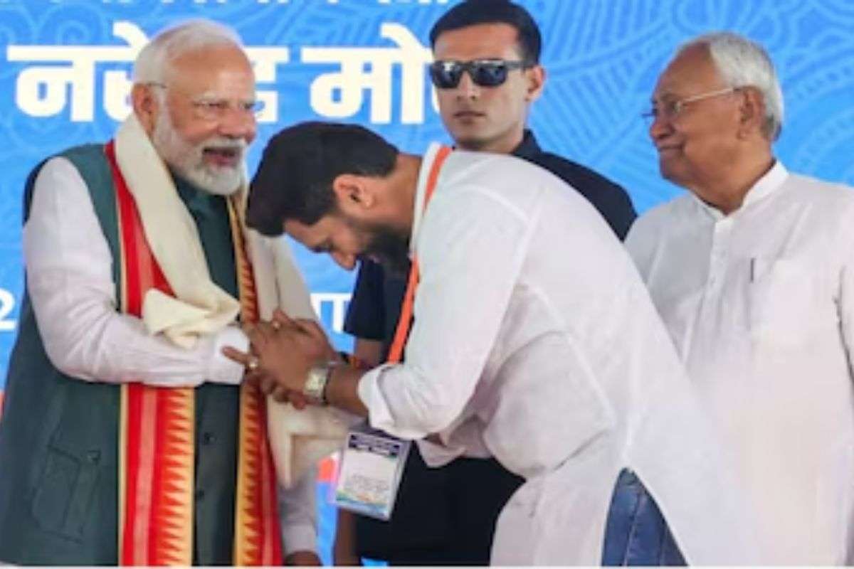 पीएम मोदी, सीएम नीतीश और चिराग फाइल फोटो
