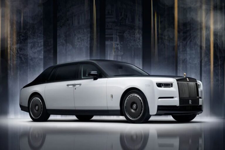 Rolls-Royce Phantom Centenary Edition: 6.75L V12 इंजन और गोल्ड फिनिश के साथ आयी दुनिया की सबसे शाही लिमिटेड एडिशन कार