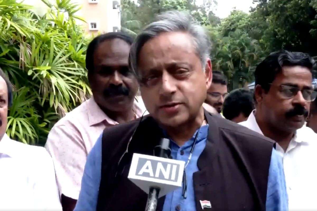 Shashi Tharoor On donald trump