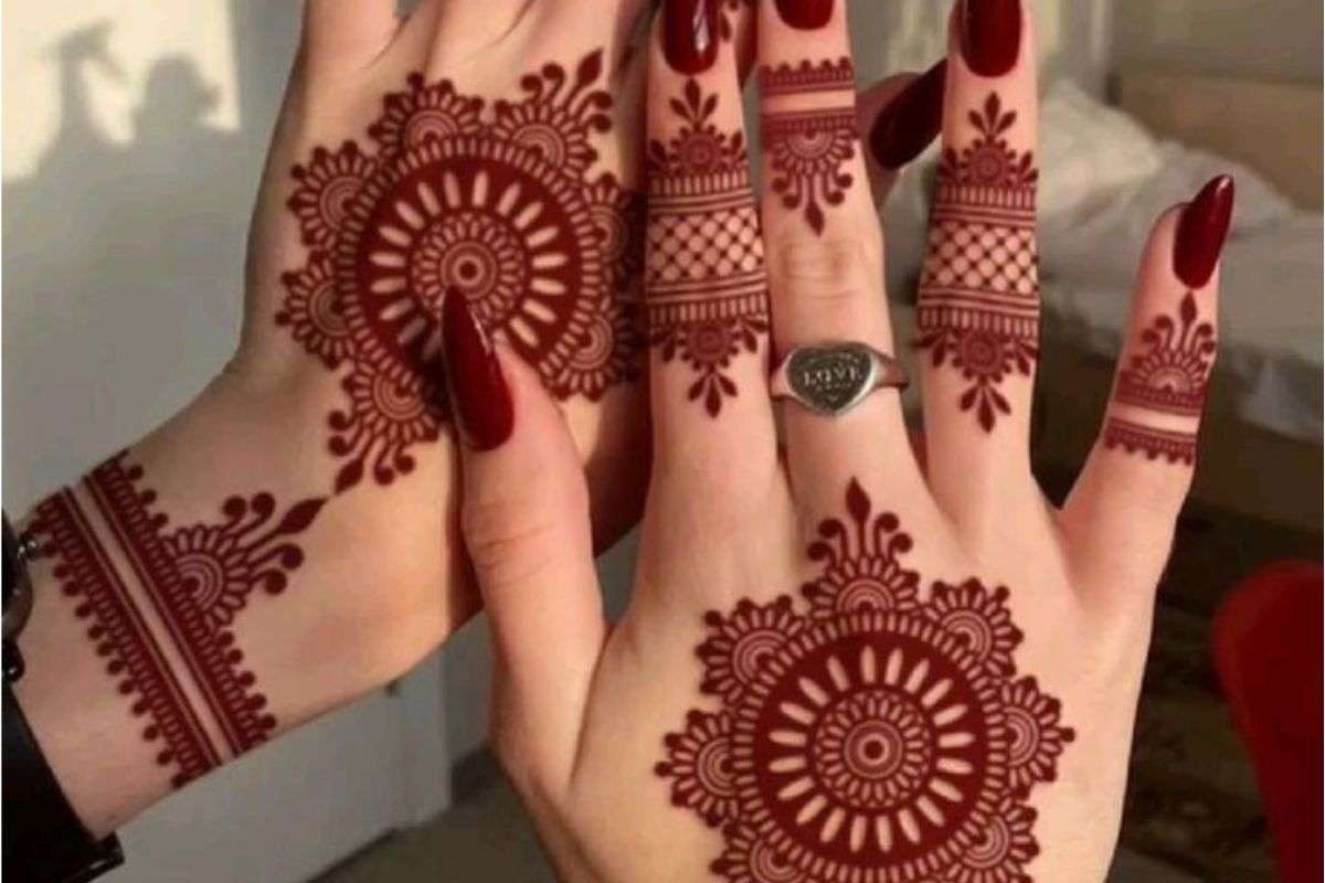 Simple Mehndi Design For Chhath Puja 2025: आप भी बनाएं ये आसान मेहंदी डिजाइन और छठ पूजा में दिखाएं हाथों की खूबसूरती 6 Simple Mehndi Design For Chhath Puja 2025 3