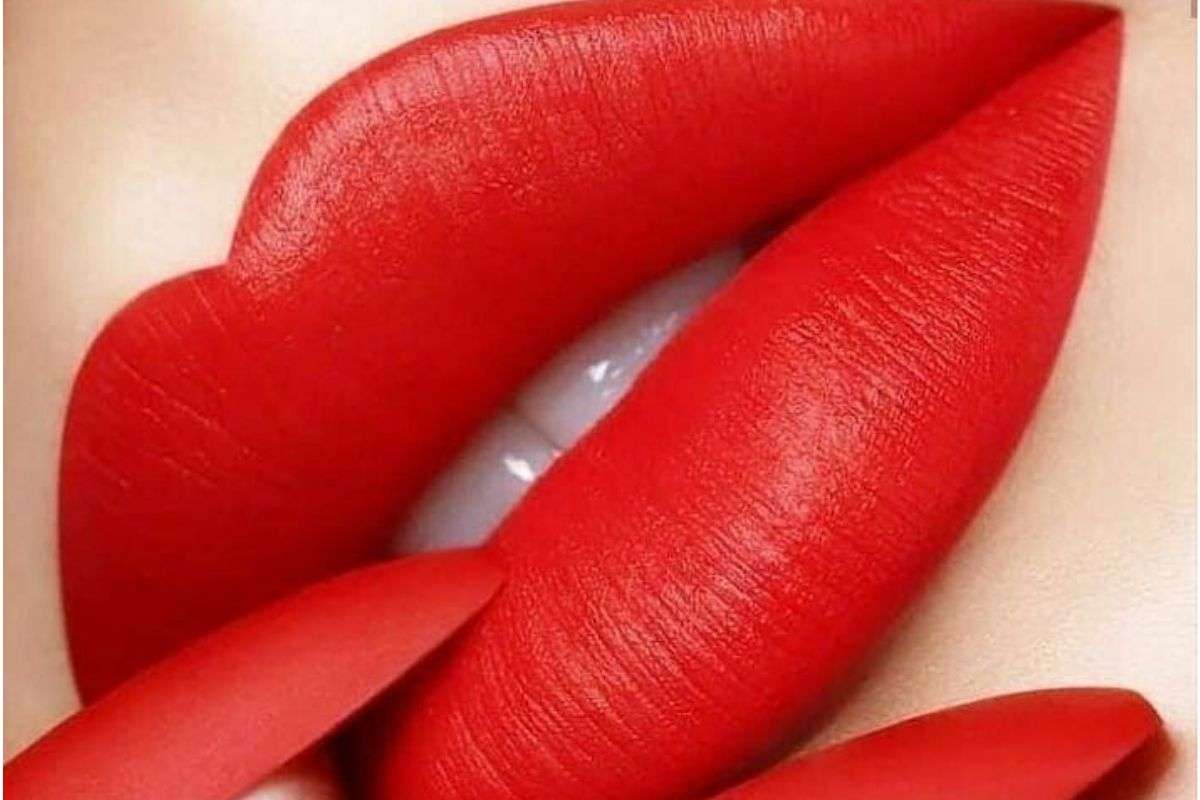 Trending Lipstick Shades 2025