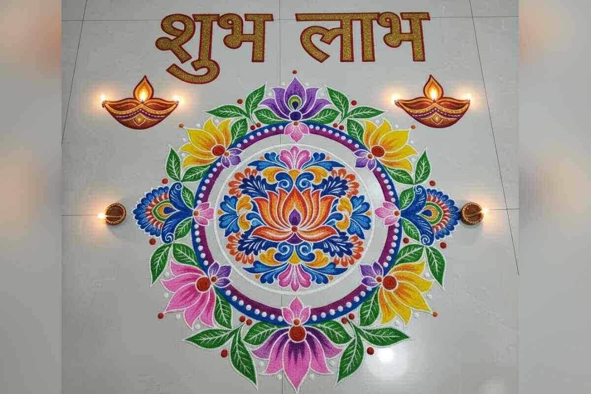 Tulsi Vivah Rangoli Designs: घर में आएगा सुख-समृद्धि का सवेरा, तुलसी विवाह के शुभ अवसर पर बनाएं ये खूबसूरत रंगोली डिजाइन 5 Tulsi 2