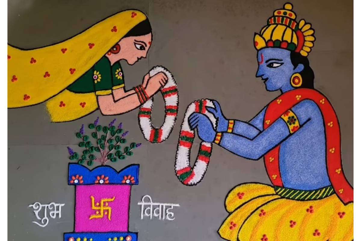 Tulsi Vivah Rangoli Design: देवउठनी एकादशी पर सजाएं तुलसी चौरा - देखें तुलसी विवाह 2025 के लिए बेस्ट रंगोली डिजाइन 4 Tulsi Vivah Special Rangoli Design Min