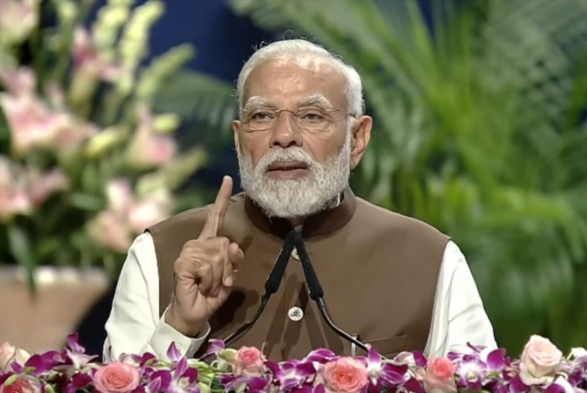 पीएम मोदी का किसानों को 'दिवाली गिफ्ट', प्रधानमंत्री धन-धान्य कृषि योजना और दलहन आत्मनिर्भरता मिशन का किया शुभारंभ 2 Whatsapp Image 2025 10 11 At 3.51.18 Pm 2