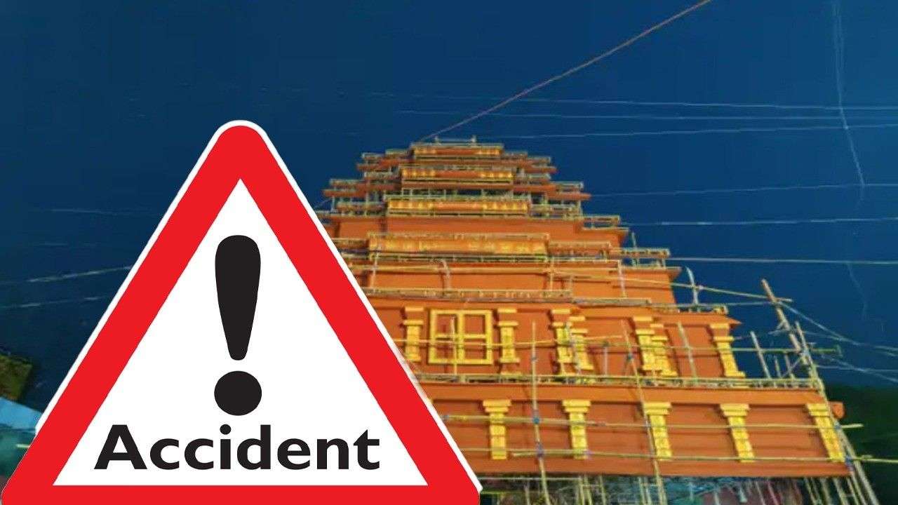 Scorpio enters Durga Puja pandal