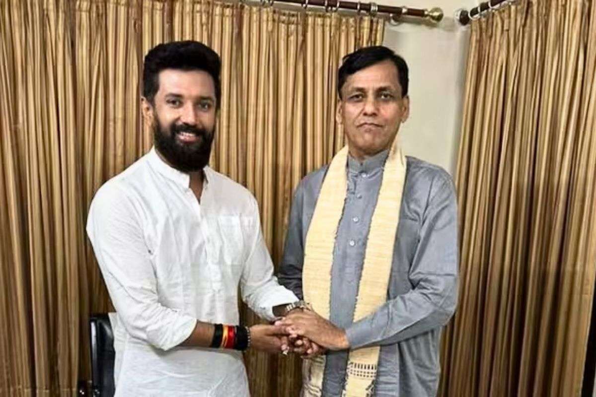 chirag paswan with nityanand| After meeting Nityanand Rai, Chirag Paswan said that seat sharing will be announced soon.