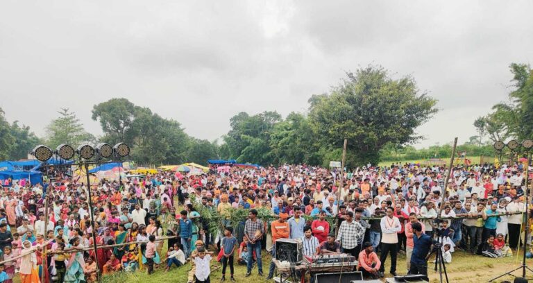 सभी संप्रदाय को जोड़ने का माध्यम है मेला