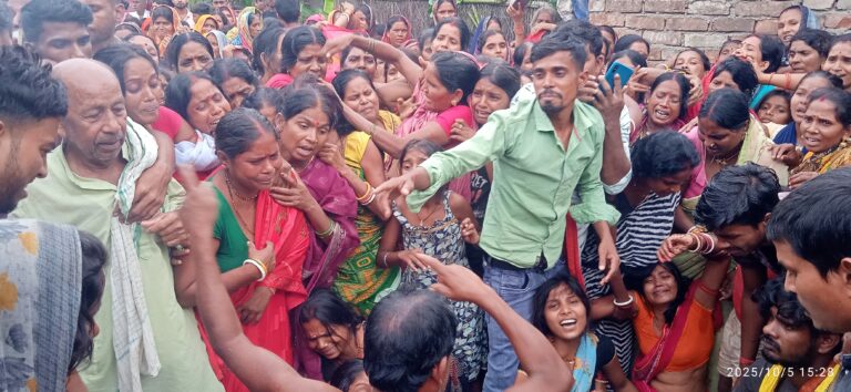 hajipur news. सड़क हादसे में घायल मजदूर की  इलाज के दौरान पीएमसीएच में मौत