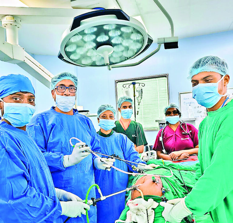 Sadar Hospital News : सदर अस्पताल में हुई दुर्लभ सर्जरी, रचा कीर्तिमान