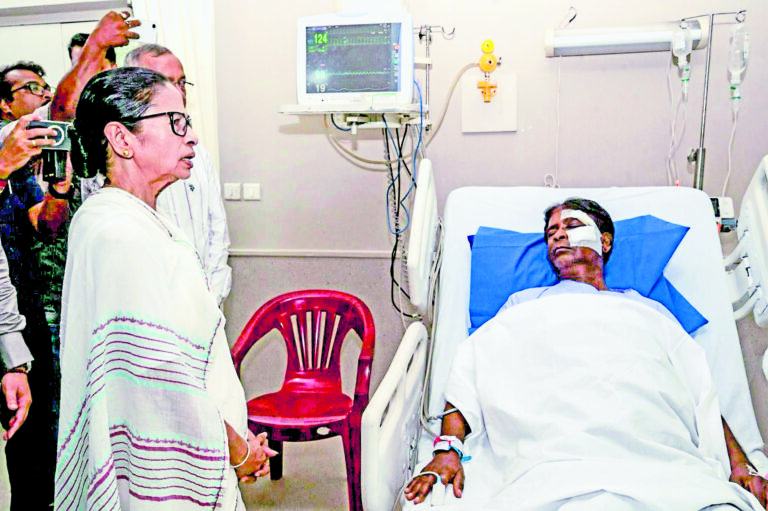 घायल भाजपा सांसद से सीएम ने की भेंट