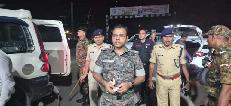 Motihari: एसएसटी चेकपोस्ट का एसपी ने किया निरीक्षण, दिये आवश्यक निर्देश