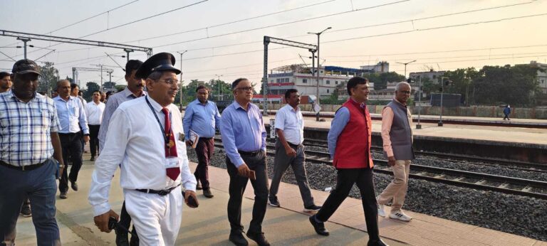 महाप्रबंधक ने रनिंग रूम का लिया जायजा