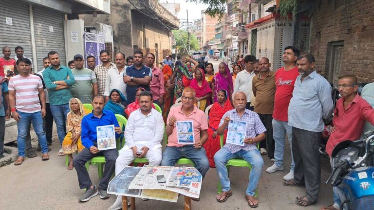 चुनावी षड्यंत्र के तहत मेयर का जोड़ा गया नाम, भड़के लोग