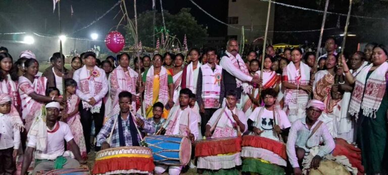 अखरा संस्कृति को बचाने का लिया संकल्प