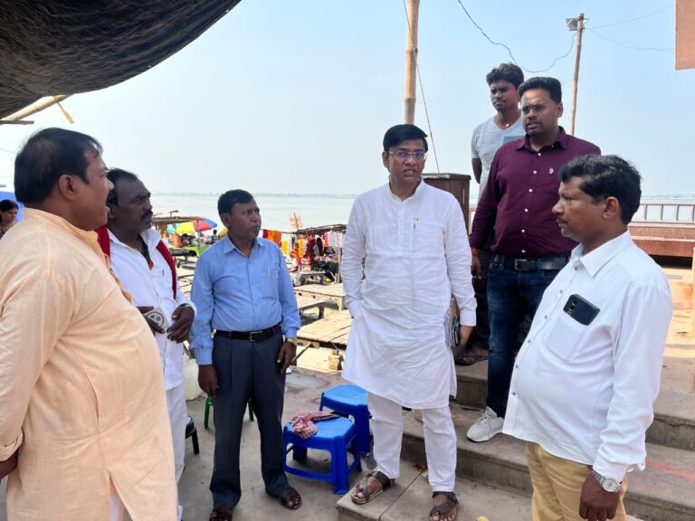 Bhagalpur news महापर्व छठ को लेकर मुख्य पार्षद ने किया घाटों का निरीक्षण