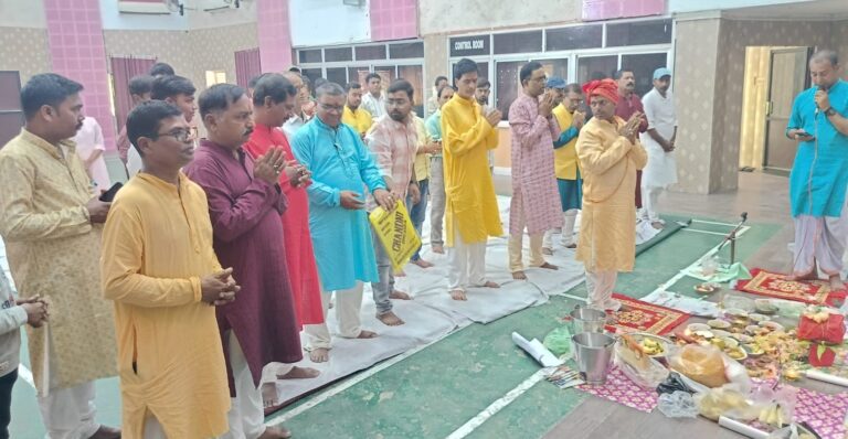 पिपरवार में कायस्थों ने की भगवान चित्रगुप्त की पूजा