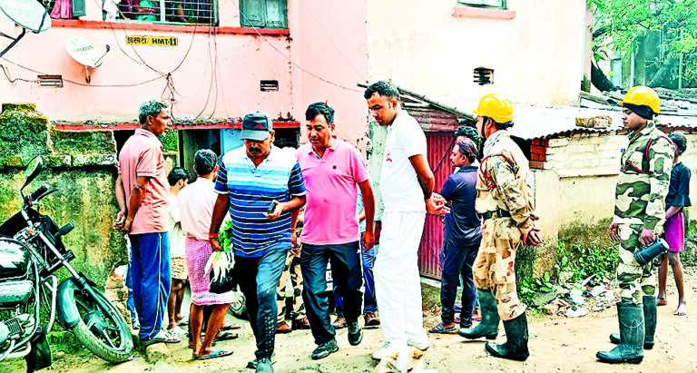 Bokaro News : शॉर्ट सर्किट से डीवीसी के बंद आवास में लगी आग