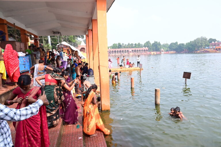 Deoghar News : आस्था और पवित्रता का पर्व छठ आज से, नहाय-खाय के साथ शुरू होगी सूर्य उपासना
