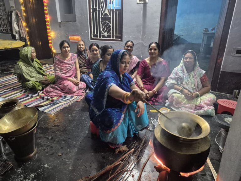 Bhagalpur news अस्ताचलगामी सूर्य को अर्घ देने की तैयारी पूरी