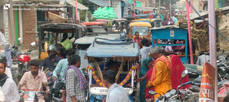 जाम से जनजीवन अस्त-व्यस्त, प्रशासन बना मूकदर्शक, लोग परेशान