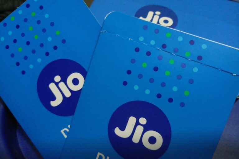 350 रुपये से भी सस्ते हैं Jio के ये दो प्लान, मिलेगा अनलिमिटेड कॉलिंग और डेटा का मजा, फौरन करें चेक