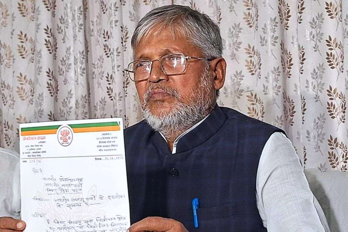 mishrilal yadav| BJP MLA from Alinagar, Mishrilal Yadav, has resigned.