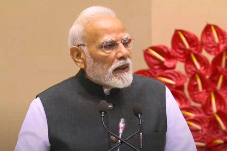 Bihar Politics: कुछ लोग जननायक की विरासत चुराने में जुटे हैं…, पीएम मोदी बोले- कर्पूरी ठाकुर का सम्मान कोई नहीं छीन सकता
