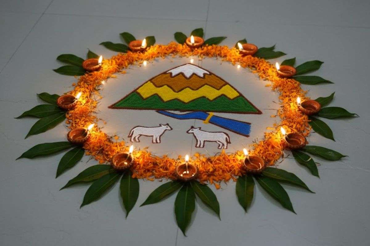 Govardhan Puja Rangoli Design: इस गोवर्धन पूजा ट्राई करें Ai से बने यूनिक रंगोली डिजाइन्स, डेकोरेशन में लग जाएंगे चार चांद 7 Rangoli Design 1