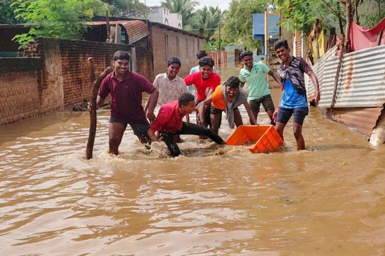 Cyclone Alert: बंगाल की खाड़ी में हलचल तेज, भारी बारिश की संभावना, 50 की रफ्तार से हवाएं चलने का अनुमान